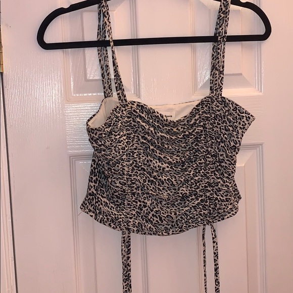 Superdown Zariah Drawstring Top - Picture 2 of 5